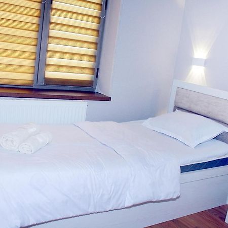 One Global Family Guest House Samarkand Exteriör bild